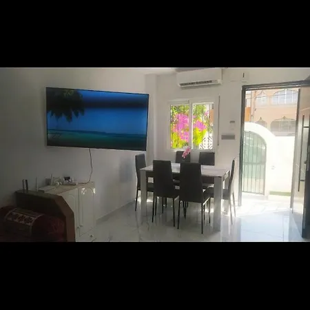 Holiday home Casa Alami Torrevieja
